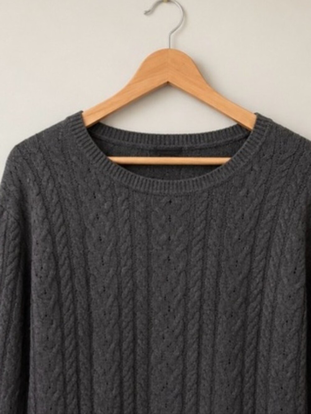 American Eagle | Women’s Large | Cable Knit Crewneck Sweater
